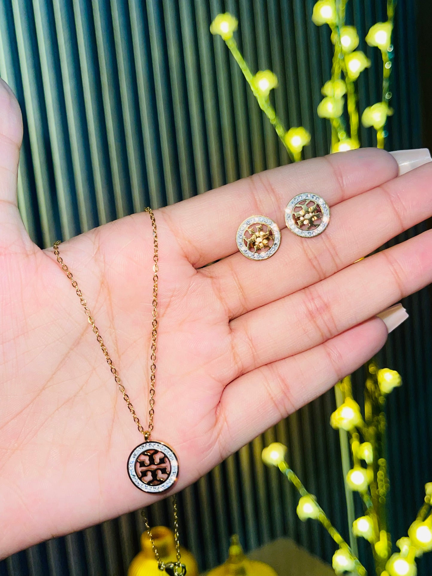 Tory EarRing & Necklace