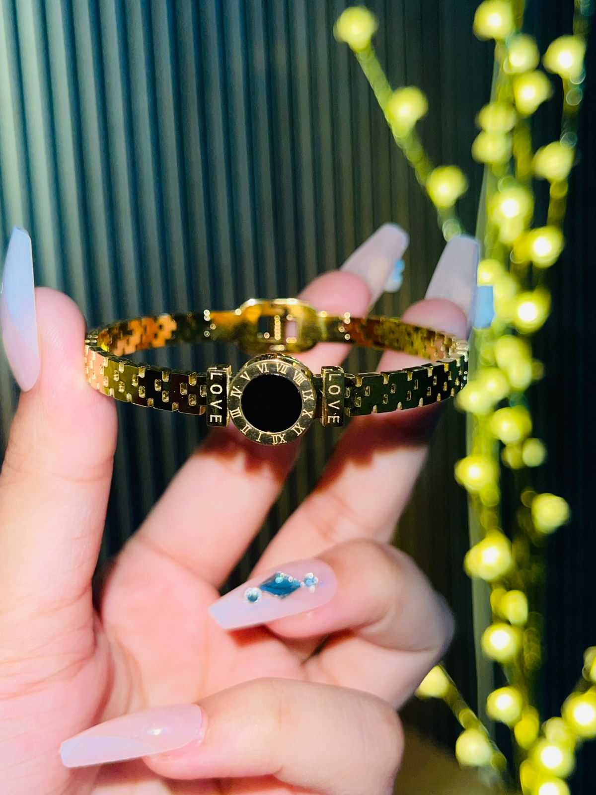 Roman Bangles
