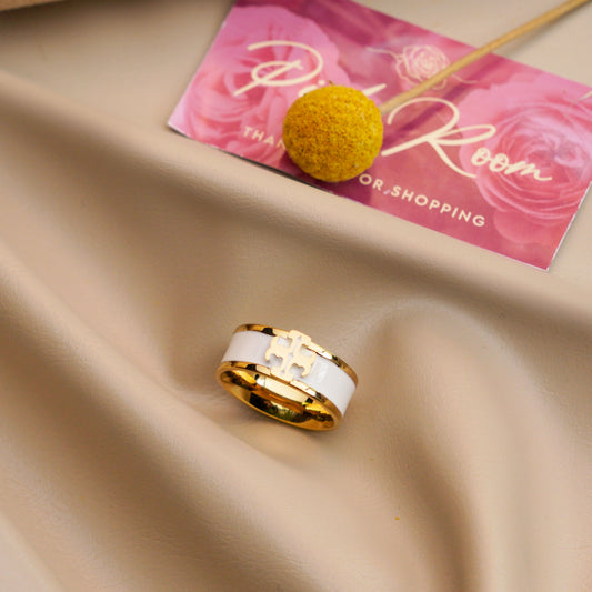 White Flower Square Pendant Necklace